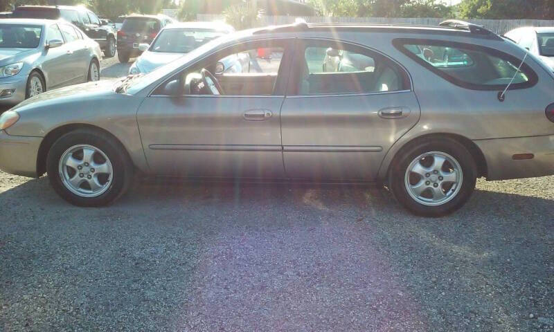 2005 Ford Taurus SE