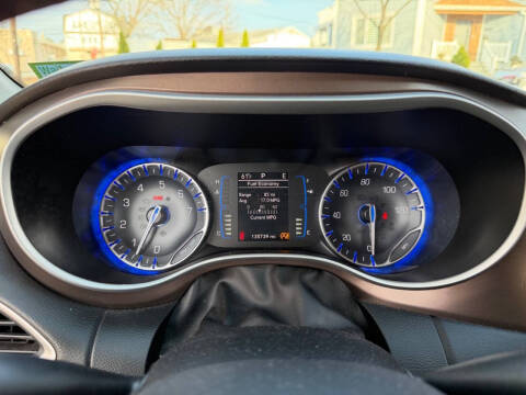 2017 Chrysler Pacifica Touring-L