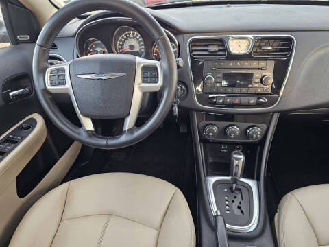 2014 Chrysler 200 Limited
