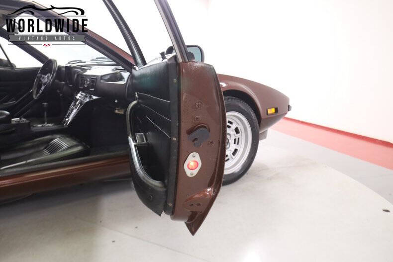 1971 De Tomaso Pantera