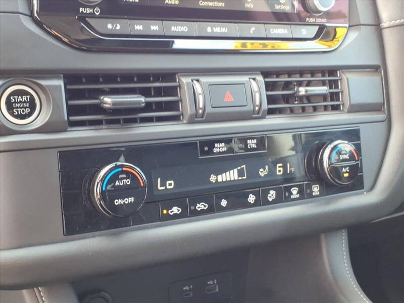 2024 Nissan Pathfinder S