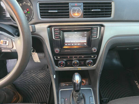 2016 Volkswagen Passat 1.8T S