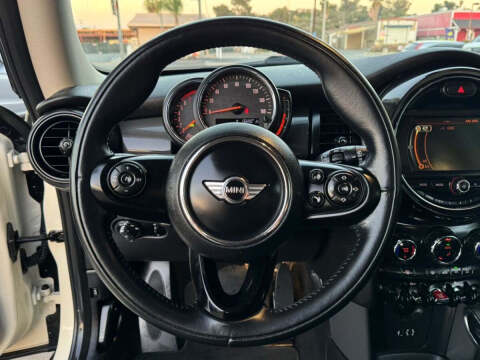 2018 MINI Hardtop 2 Door Cooper
