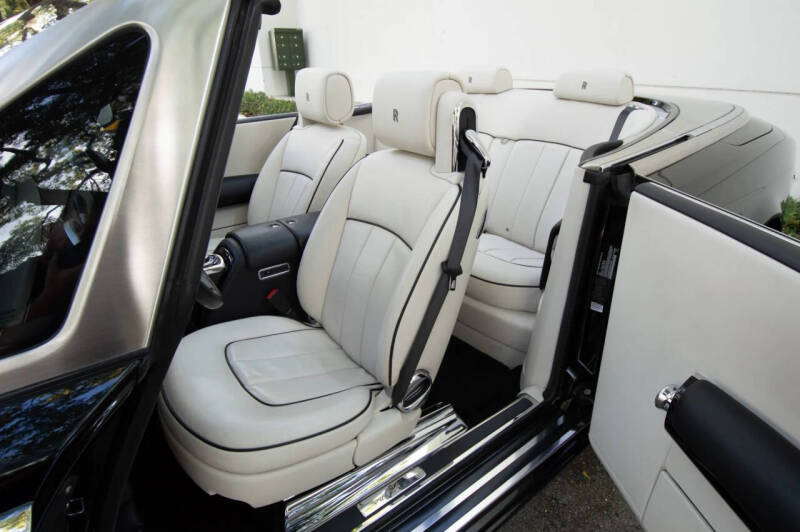 2016 Rolls-Royce Phantom Drophead Coupe