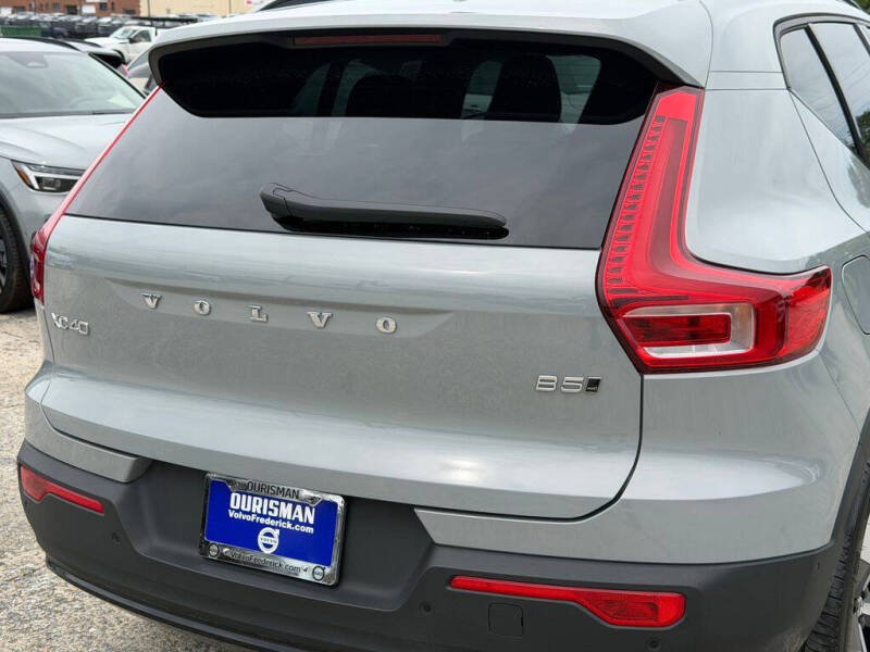 2026 Volvo XC40 B5 Plus