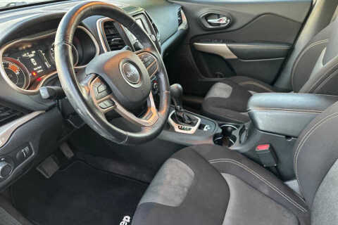 2017 Jeep Cherokee Sport Altitude