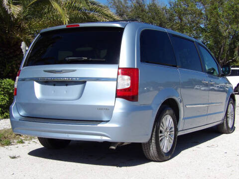 2012 Chrysler Town and Country Limited
