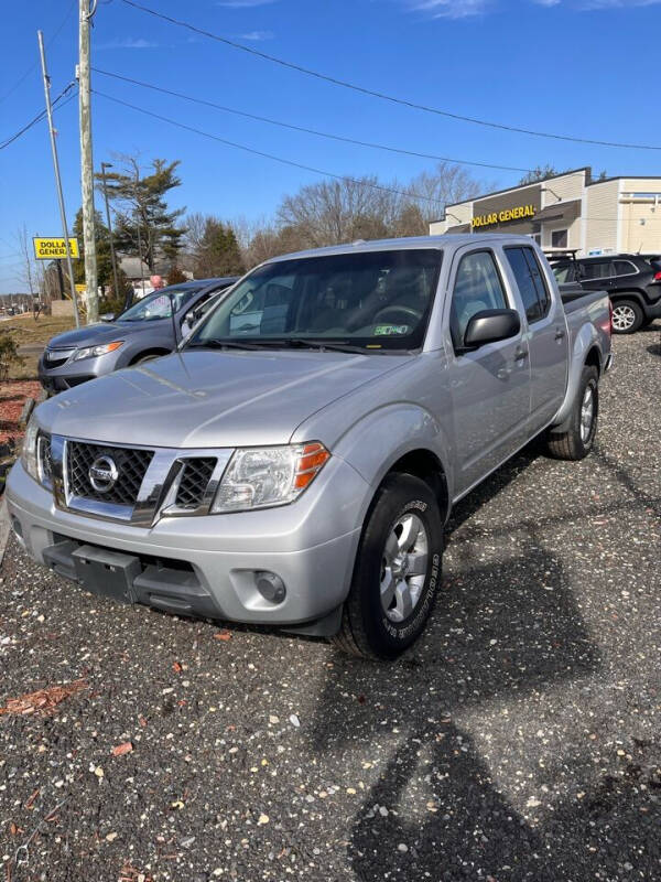 2013 Nissan Frontier SV photo 3