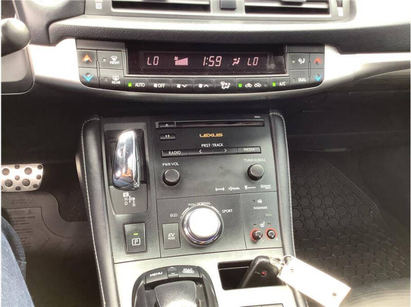 2013 Lexus CT 200h