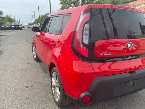2015 Kia Soul +