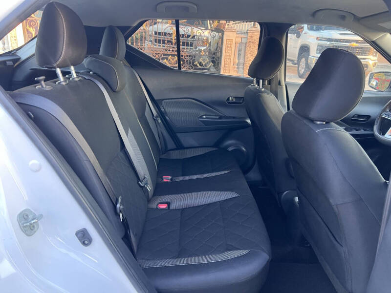 2018 Nissan Kicks S