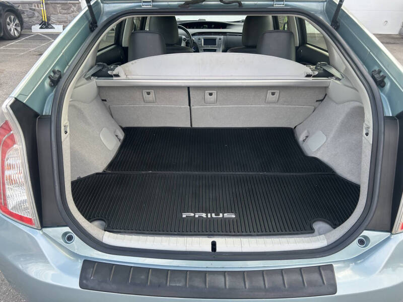 2013 Toyota Prius Three