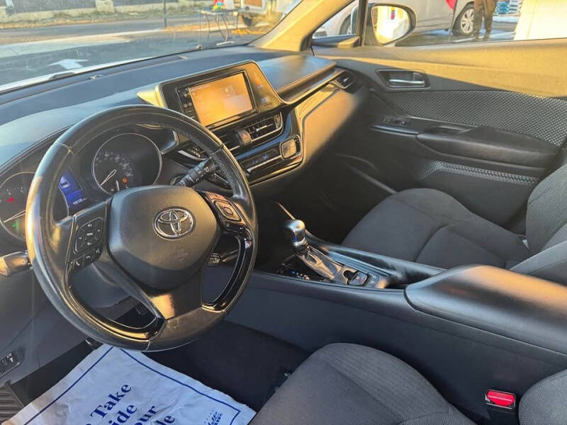 2018 Toyota C-HR XLE Premium