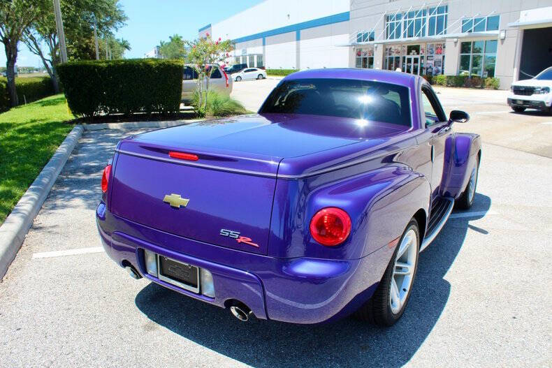 2004 Chevrolet SSR LS