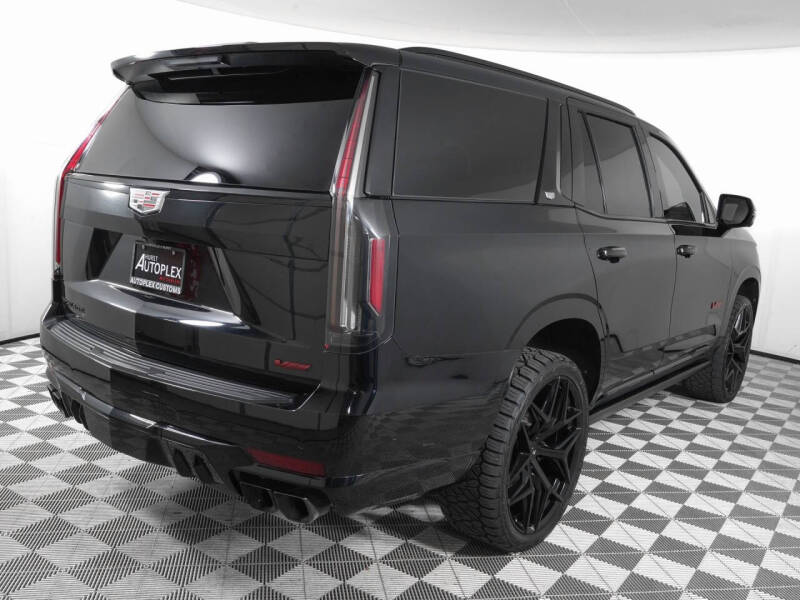 2023 Cadillac Escalade-V