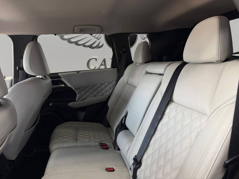 2024 Mitsubishi Outlander PHEV SEL