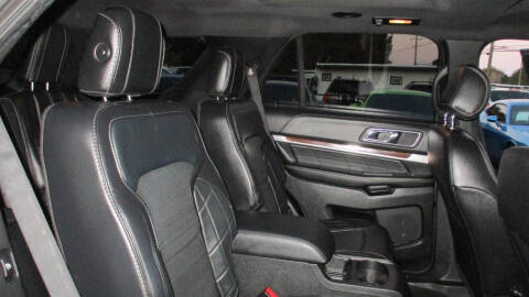 2017 Ford Explorer Platinum