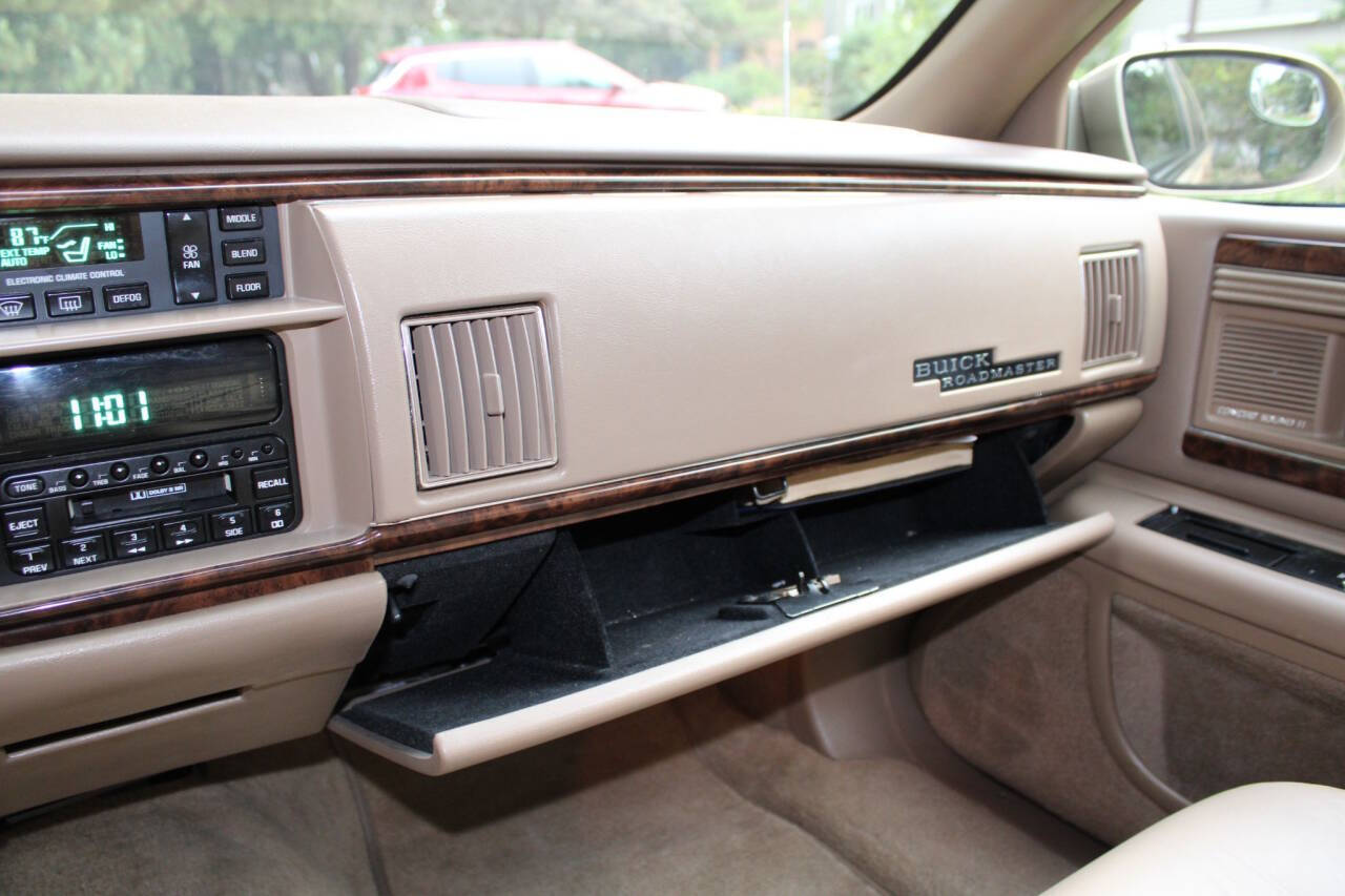 1996 Buick Roadmaster 43