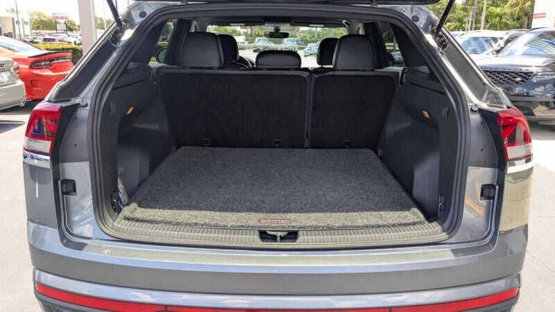 2023 Volkswagen Atlas Cross Sport SE