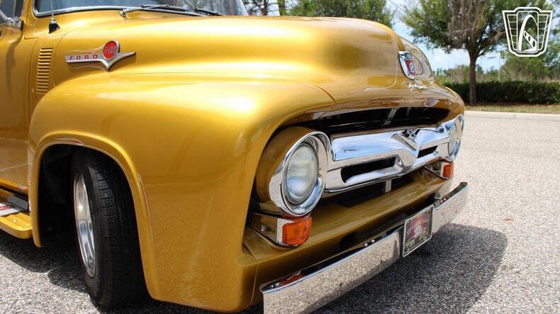 1956 Ford F-100