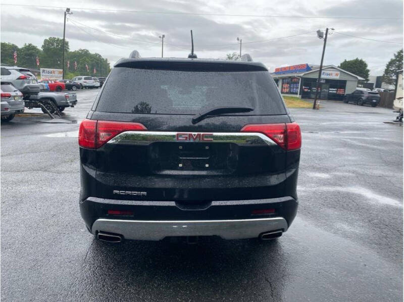 2019 GMC Acadia Denali