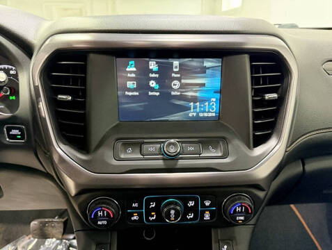 2017 GMC Acadia SLE-2