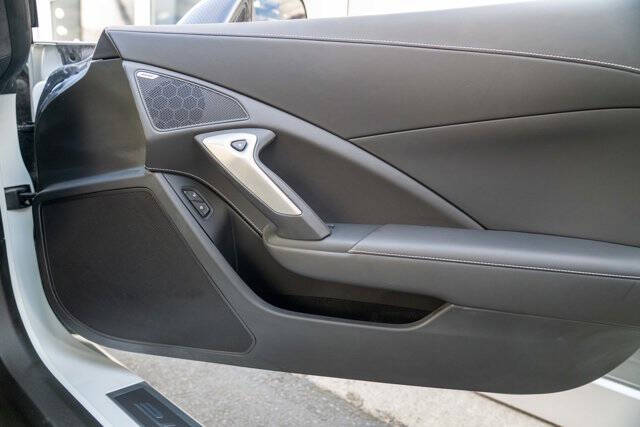 2015 Chevrolet Corvette 34