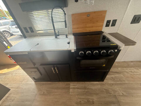 2022 Forest River Grey Wolf