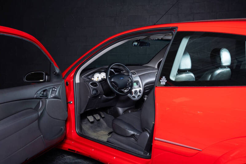 2004 Ford Focus ZX3
