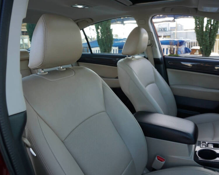 2016 Subaru Legacy 3.6R Limited