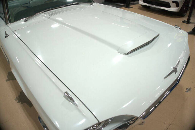 1965 Ford Thunderbird