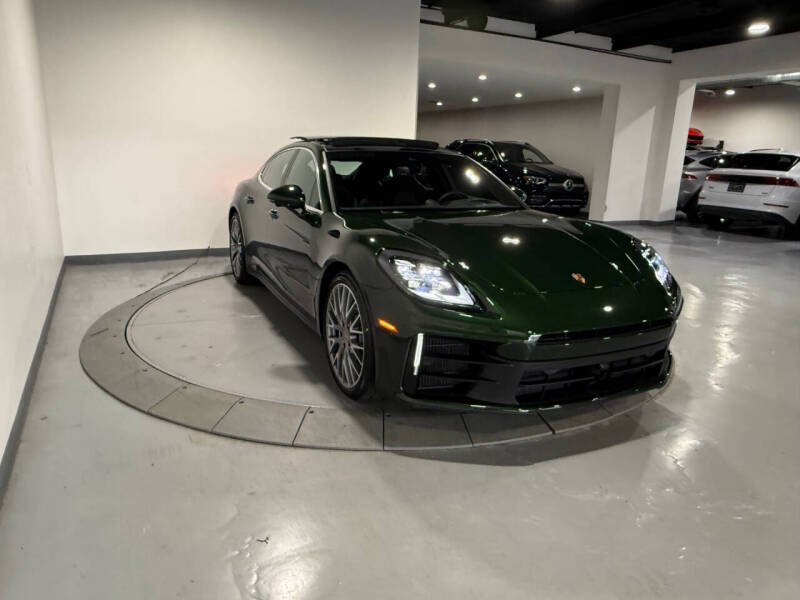 2025 Porsche Panamera 4 E-Hybrid