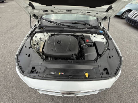 2017 Volvo S90 T6 Momentum