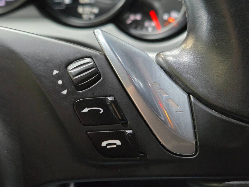 2013 Porsche Cayenne GTS