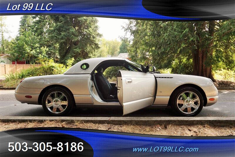 2004 Ford Thunderbird Deluxe