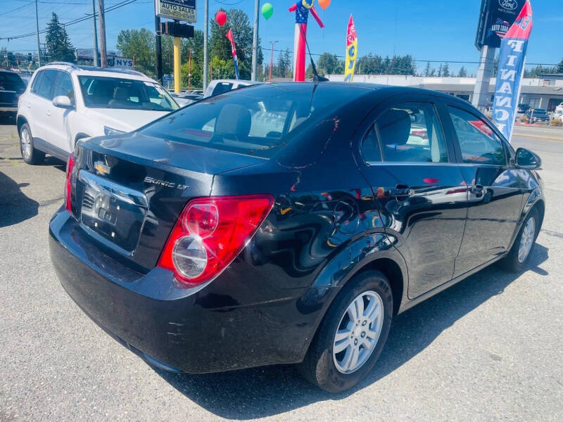 2014 Chevrolet Sonic LT Auto