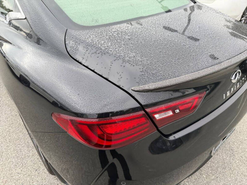 2022 Infiniti Q60 Red Sport 400