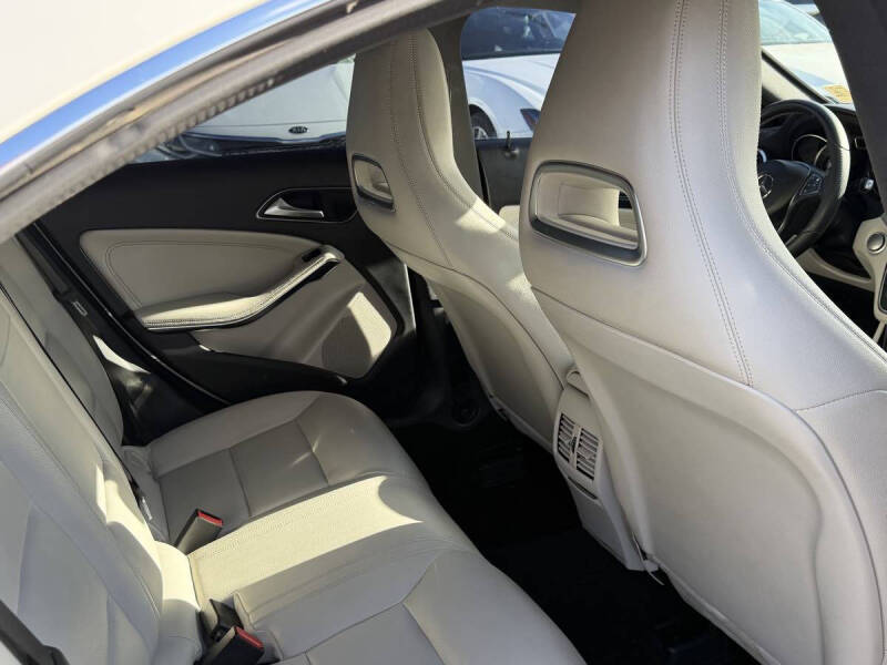 2015 Mercedes-Benz CLA CLA 250