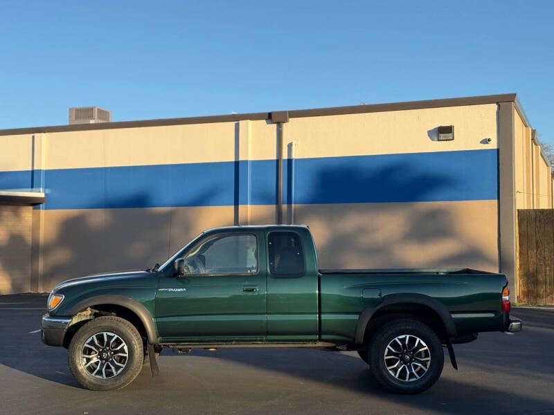 Used 2003 Toyota Tacoma Base with VIN 5TEWN72N83Z151461 for sale in Sacramento, CA