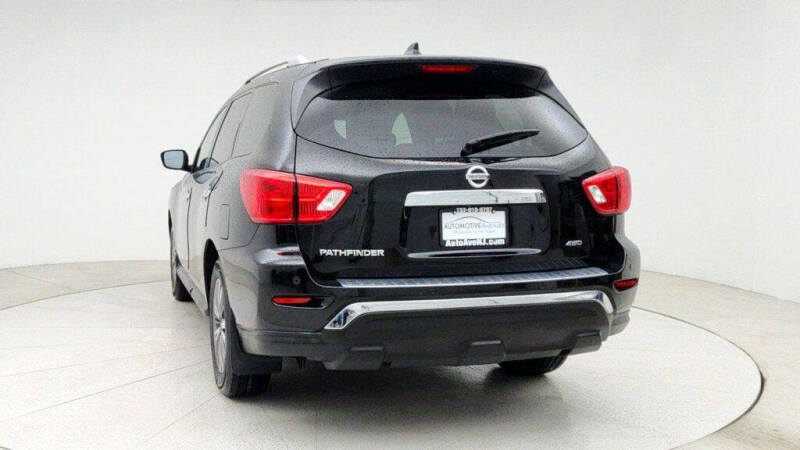 2020 Nissan Pathfinder S