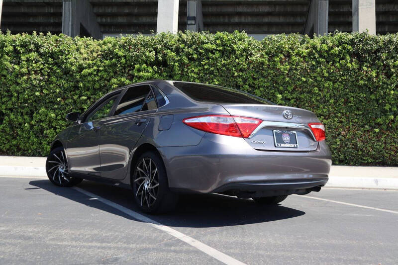 2015 Toyota Camry LE