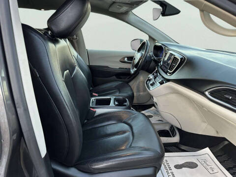 2018 Chrysler Pacifica Touring L Plus