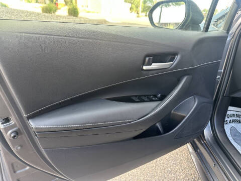 2024 Toyota Corolla Hatchback SE