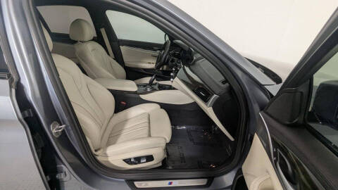 2018 BMW 5 Series 530i