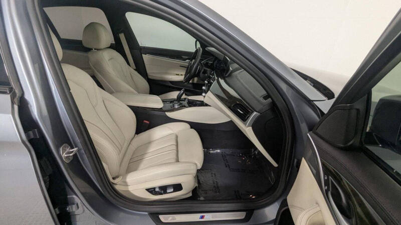 2018 BMW 5 Series 530i