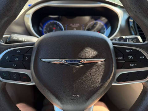 2017 Chrysler Pacifica LX