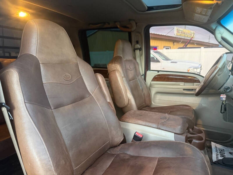 2004 Ford F-350 Super Duty Lariat