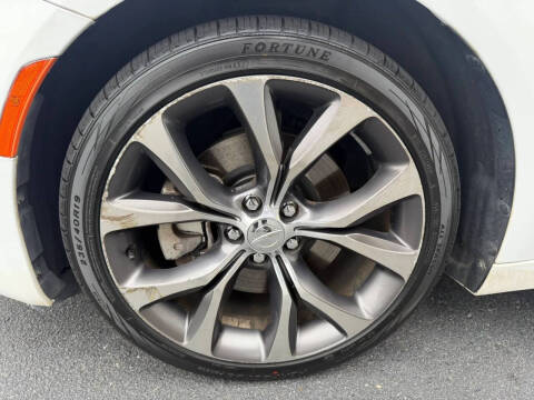 2015 Chrysler 200 C