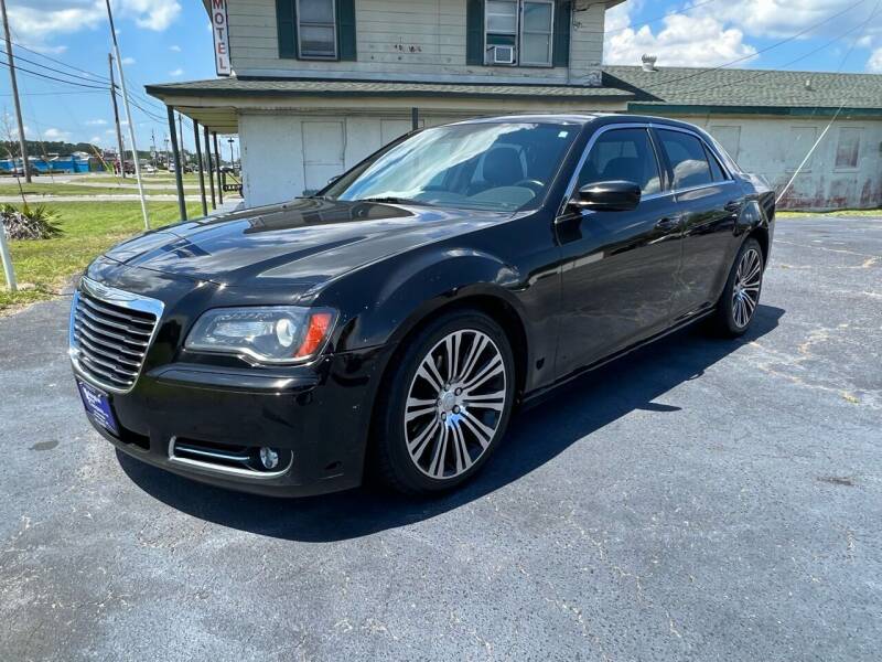 2014 Chrysler 300 for sale at Greenville Motor Company in Greenville NC