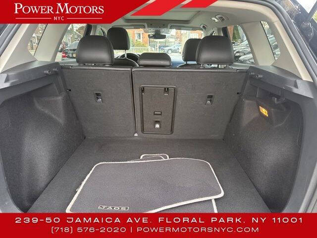 2023 Volkswagen Taos SE 4Motion